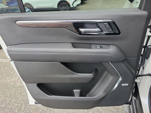 new 2025 Chevrolet Suburban car, priced at $85,730