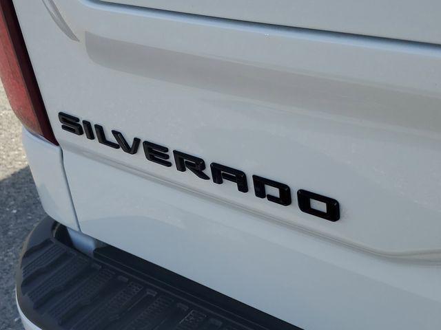 new 2025 Chevrolet Silverado 1500 car, priced at $46,713