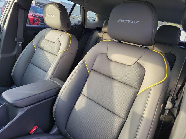 new 2025 Chevrolet Trax car, priced at $25,338