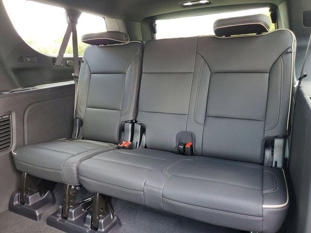 new 2025 Chevrolet Suburban car, priced at $74,086