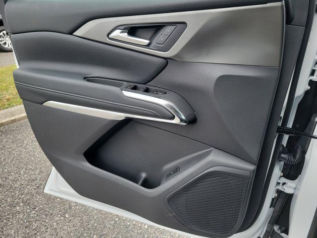 new 2026 Chevrolet Traverse car, priced at $42,067