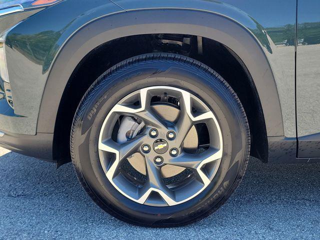 new 2025 Chevrolet Trax car, priced at $24,300