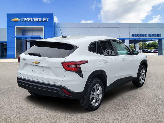 used 2024 Chevrolet Trax car, priced at $18,471