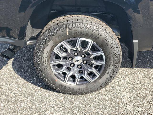 new 2026 Chevrolet Colorado car, priced at $45,962