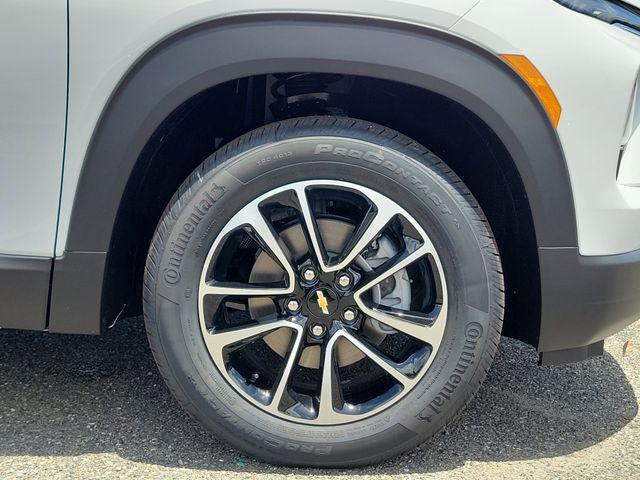 new 2026 Chevrolet TrailBlazer car, priced at $28,001