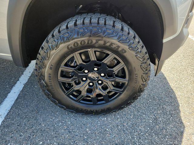 new 2026 Chevrolet Colorado car, priced at $46,640