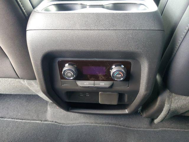 new 2025 Chevrolet Traverse car, priced at $46,130