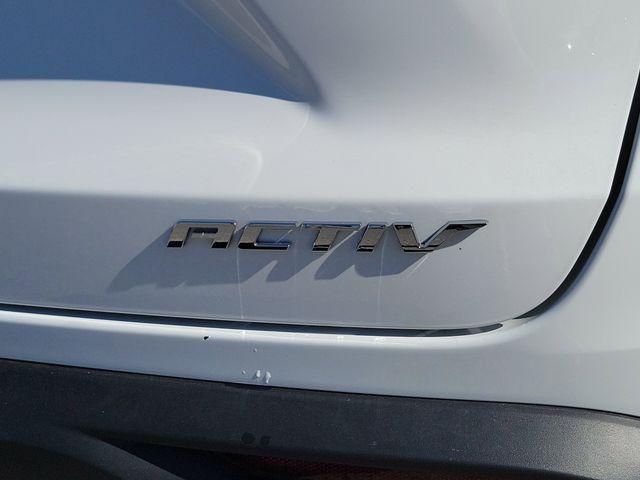 new 2025 Chevrolet Trax car, priced at $26,179