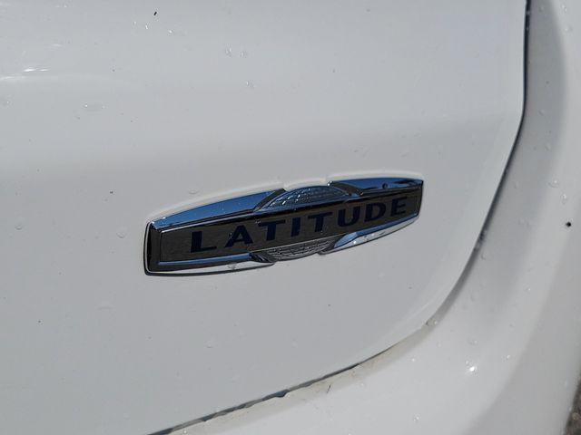 used 2024 Jeep Compass car, priced at $19,082