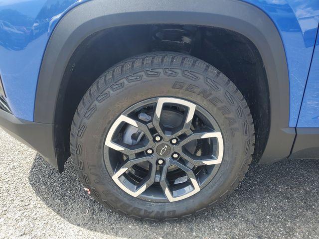 new 2026 Chevrolet Equinox car, priced at $32,524