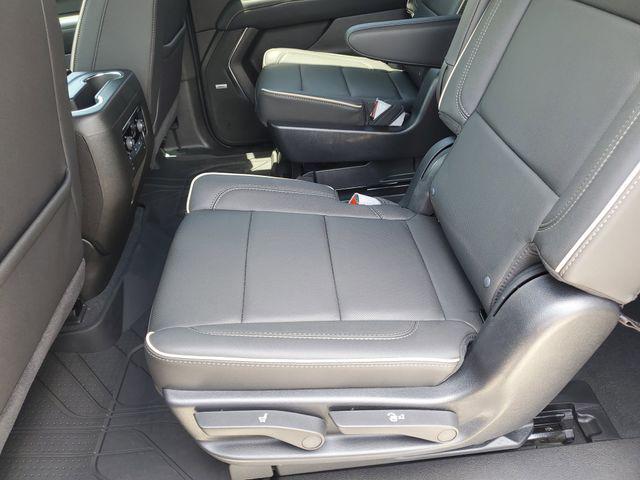 new 2025 Chevrolet Suburban car, priced at $73,952