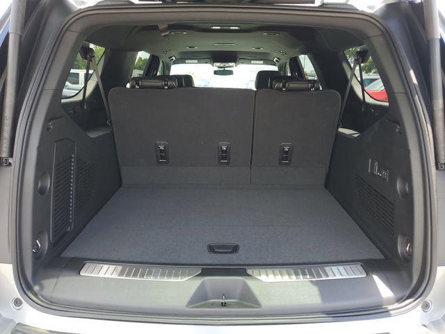 new 2025 Chevrolet Suburban car, priced at $73,952