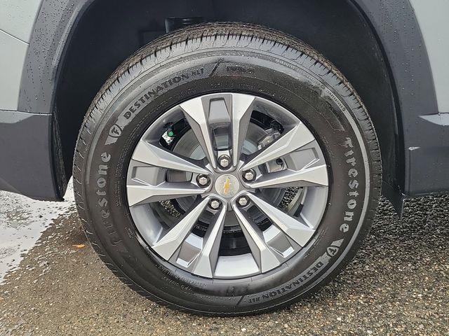 new 2026 Chevrolet Equinox car, priced at $32,217