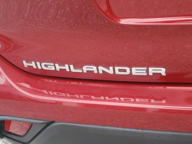 used 2021 Toyota Highlander Hybrid car, priced at $27,436