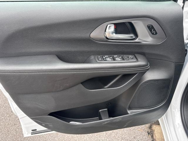 new 2026 Chrysler Pacifica car, priced at $49,583