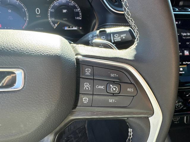 used 2024 Jeep Grand Cherokee car, priced at $28,995