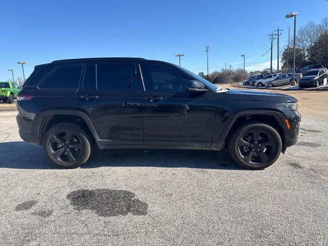 used 2024 Jeep Grand Cherokee car, priced at $28,995
