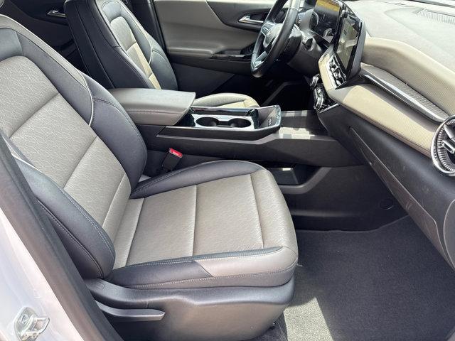 used 2025 Chevrolet Equinox car, priced at $23,399