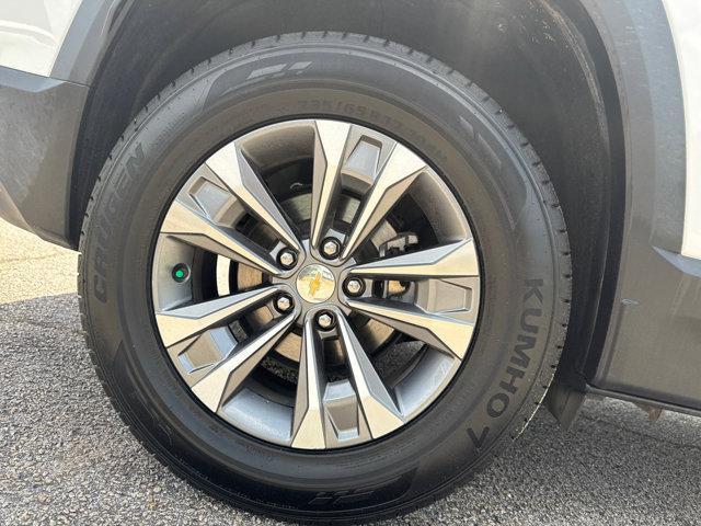 used 2025 Chevrolet Equinox car, priced at $23,399