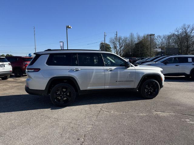 new 2025 Jeep Grand Cherokee L car, priced at $37,520