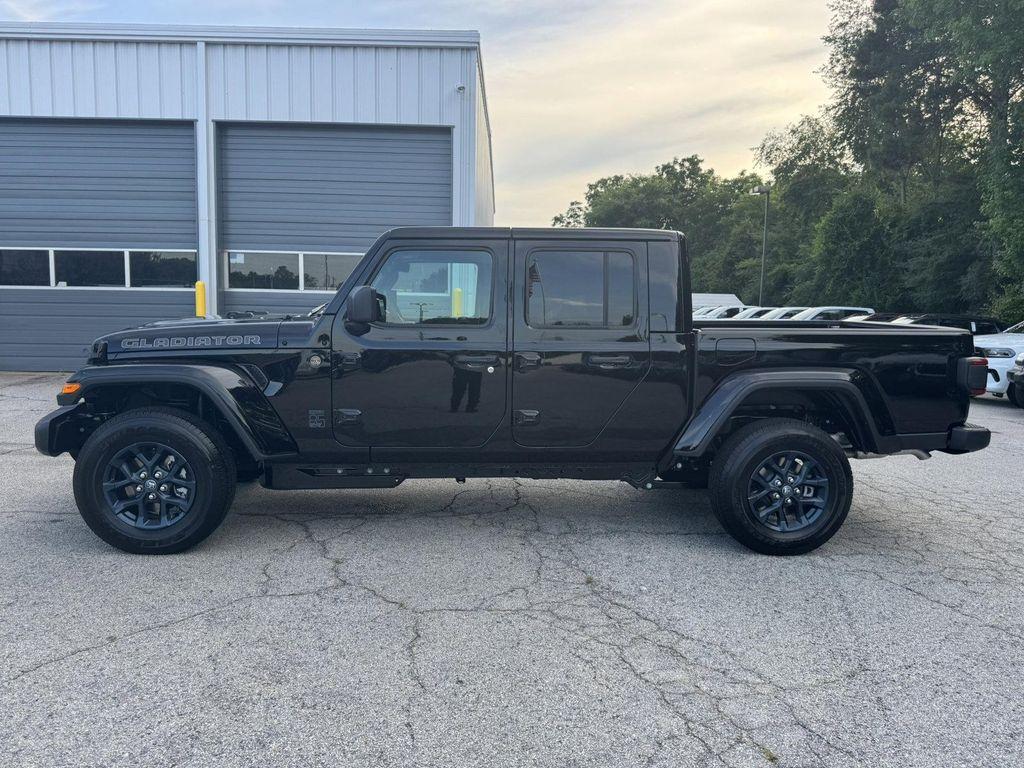 new 2026 Jeep Gladiator car, priced at $55,283