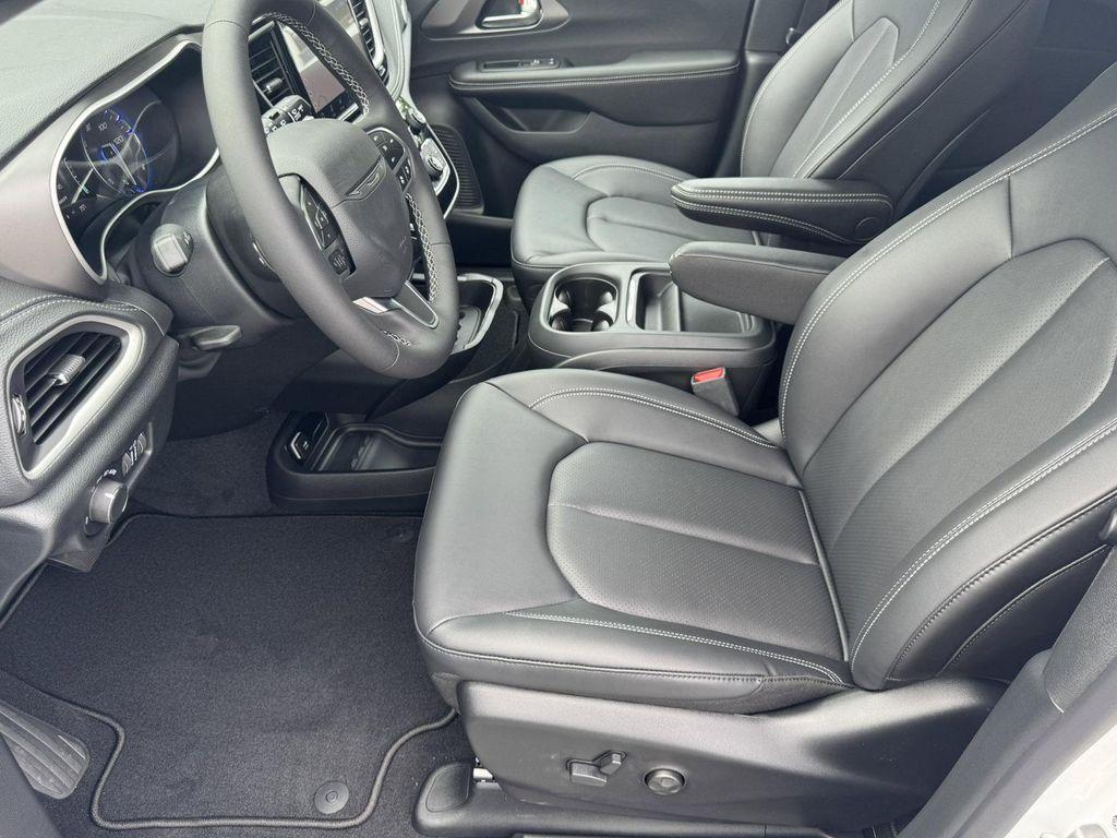 new 2027 Chrysler Pacifica car, priced at $49,648