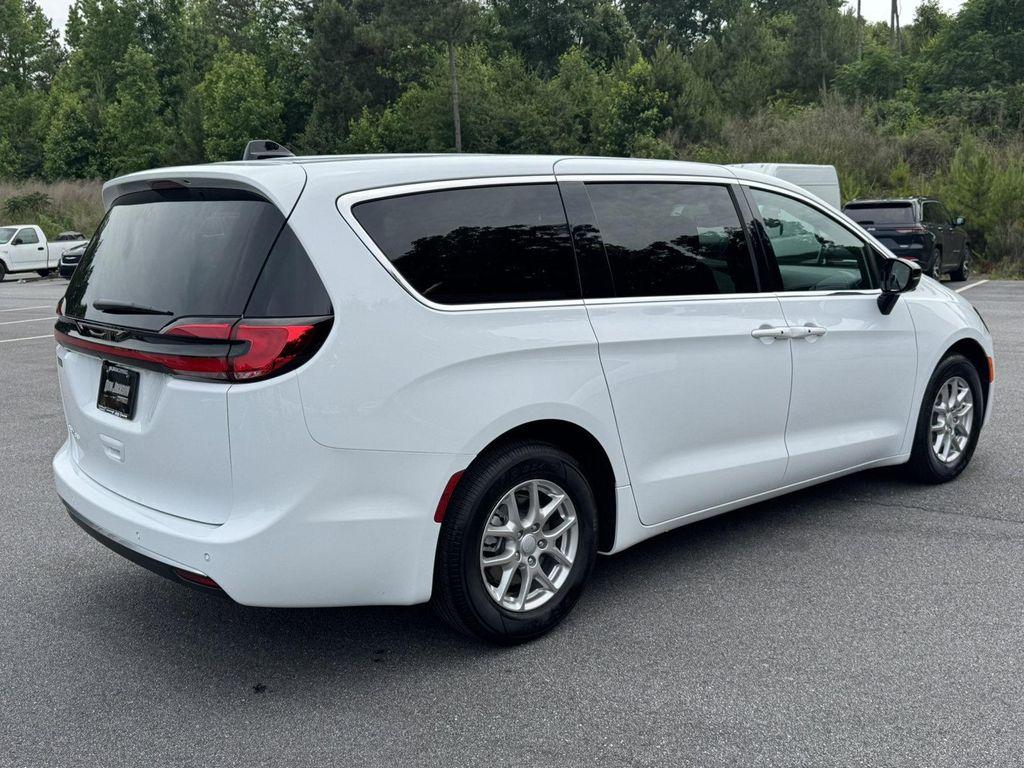 new 2027 Chrysler Pacifica car, priced at $49,648