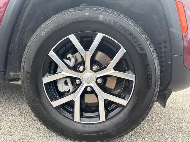 used 2025 Jeep Grand Cherokee car, priced at $32,699
