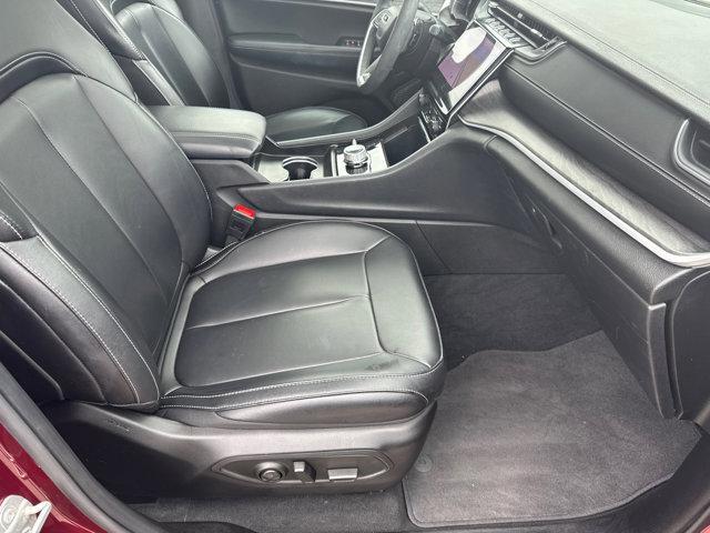 used 2025 Jeep Grand Cherokee car, priced at $32,699