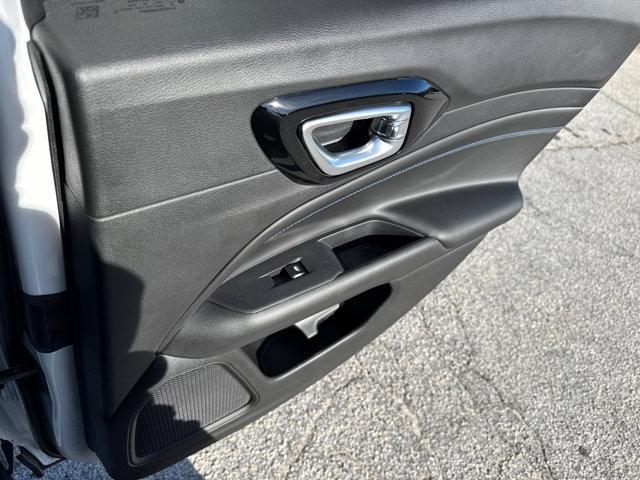 new 2025 Jeep Compass car, priced at $26,995