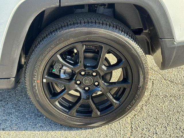 new 2025 Jeep Compass car, priced at $26,995