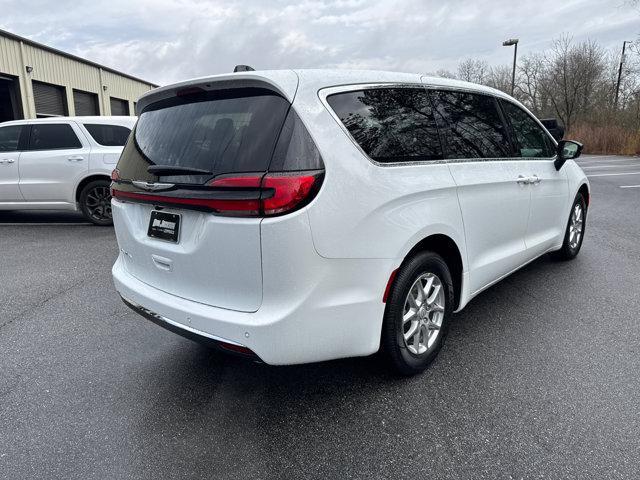 new 2026 Chrysler Pacifica car, priced at $39,333
