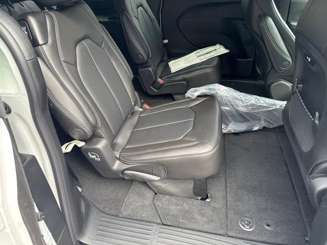 new 2026 Chrysler Pacifica car, priced at $39,333