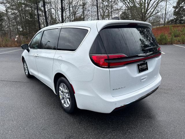new 2026 Chrysler Pacifica car, priced at $39,333