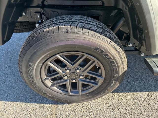 new 2025 Jeep Gladiator car, priced at $34,170