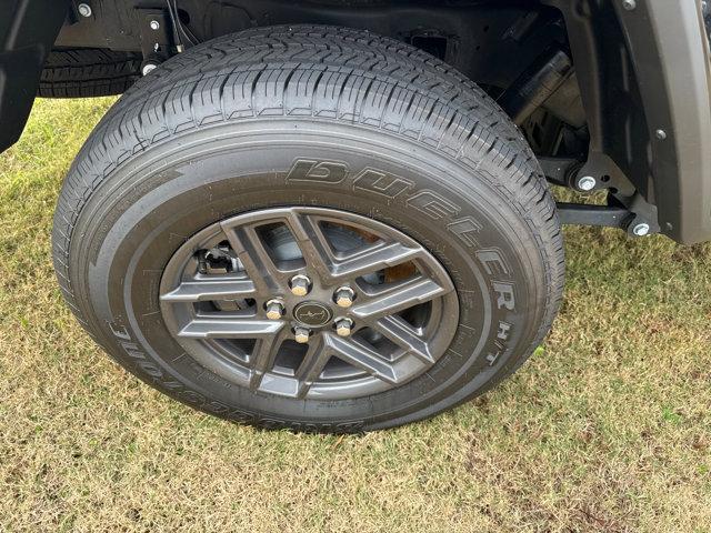 new 2025 Jeep Gladiator car, priced at $33,880