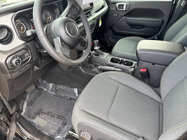 new 2025 Jeep Gladiator car, priced at $33,880