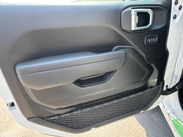 new 2026 Jeep Wrangler car, priced at $44,385