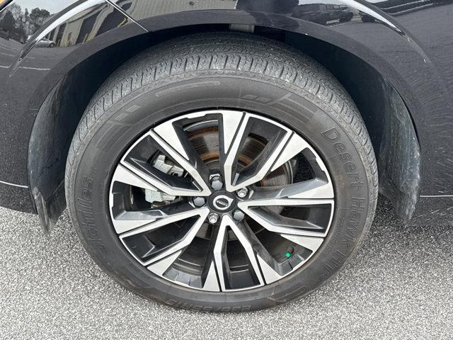 used 2024 Volvo XC60 car, priced at $26,950