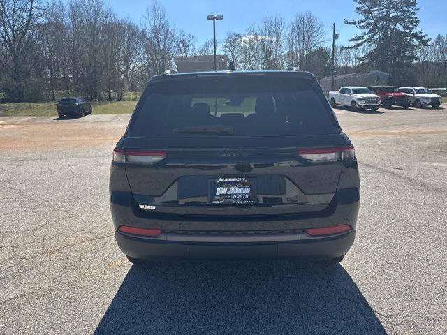 new 2026 Jeep Grand Cherokee car, priced at $44,393