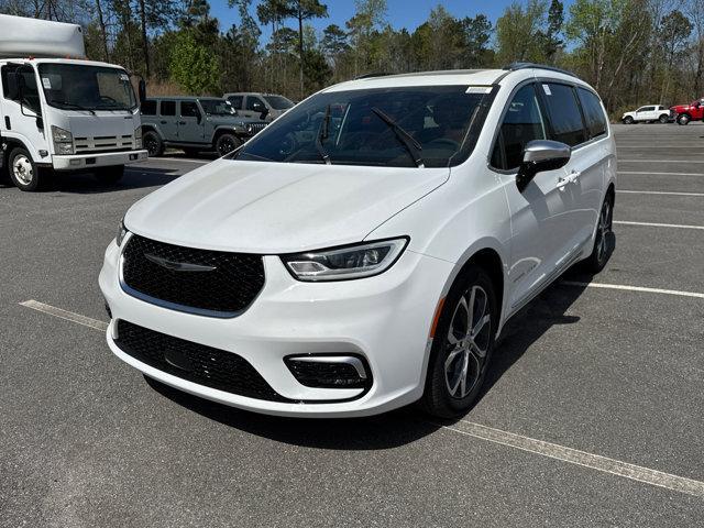 new 2026 Chrysler Pacifica car, priced at $49,583