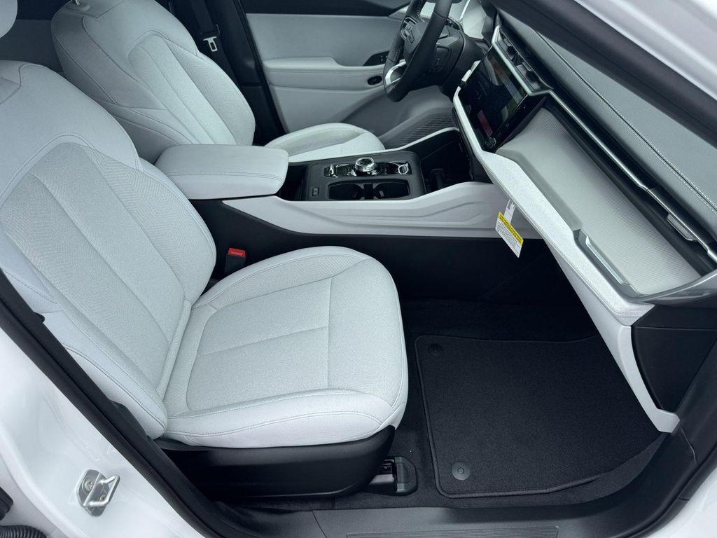 new 2026 Jeep Cherokee car, priced at $41,393