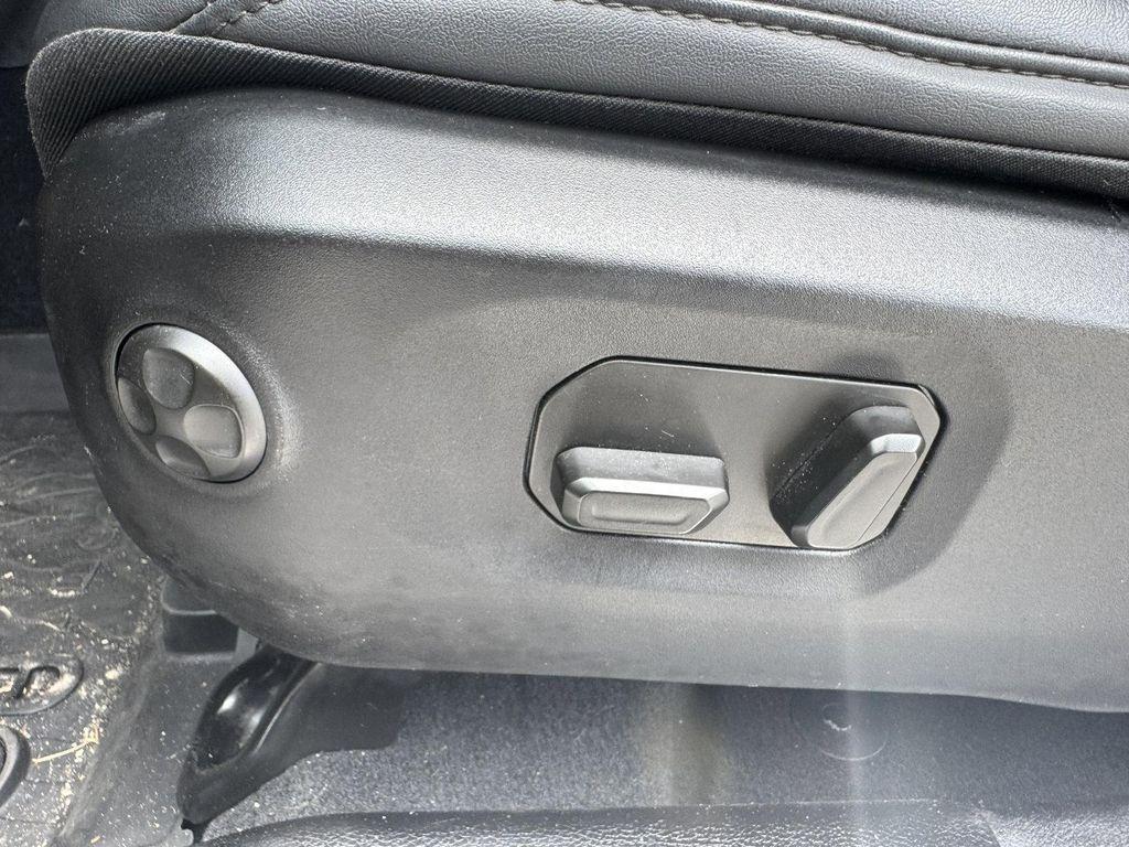 used 2025 Jeep Wrangler car, priced at $50,999