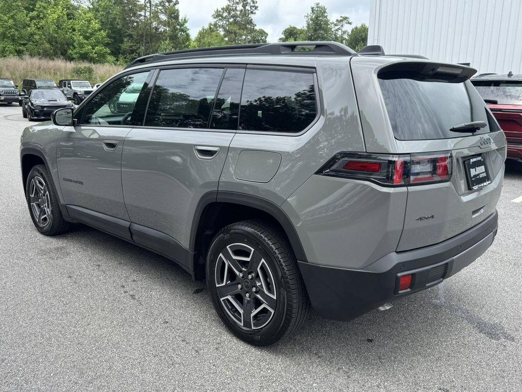 new 2026 Jeep Cherokee car, priced at $41,988