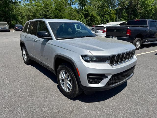 used 2025 Jeep Grand Cherokee car, priced at $29,399