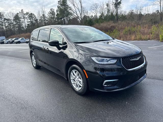 new 2026 Chrysler Pacifica car, priced at $39,333