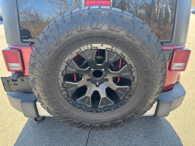 used 2013 Jeep Wrangler Unlimited car, priced at $14,995