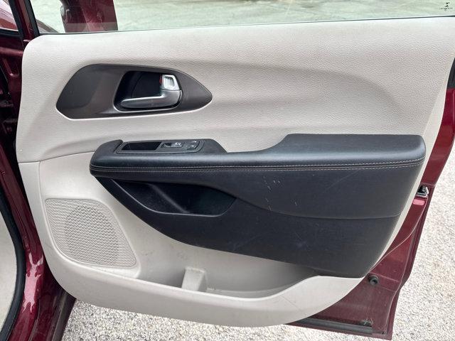 used 2020 Chrysler Pacifica car, priced at $11,950