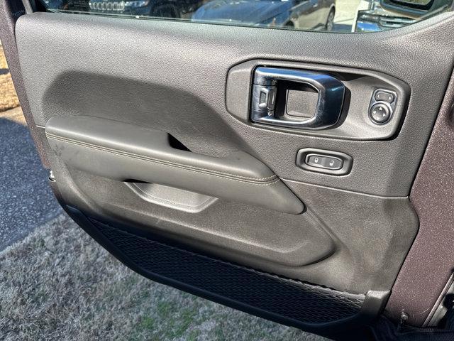 new 2025 Jeep Wrangler car, priced at $46,310