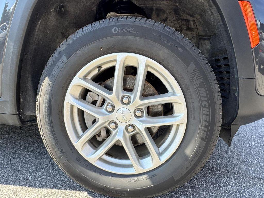 used 2025 Jeep Grand Cherokee car, priced at $27,699